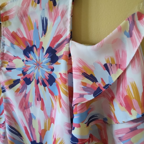 Blouse with cold shoulder and splashes of colors size L - Picture 5 of 6